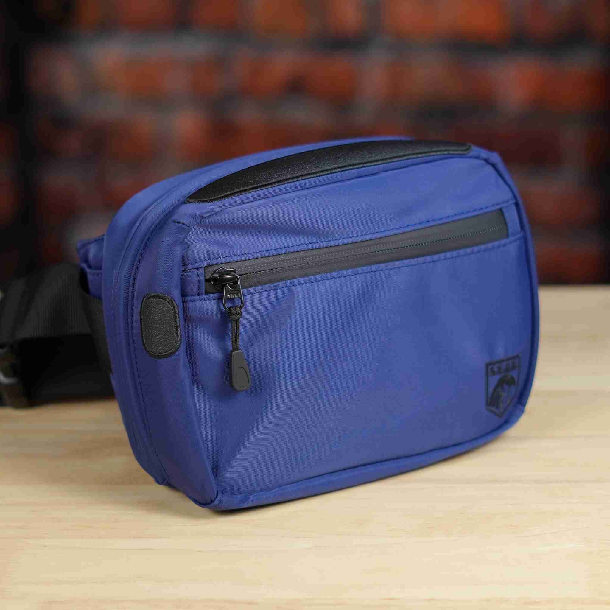 Renegade Small Commander Blue – Grab Bags