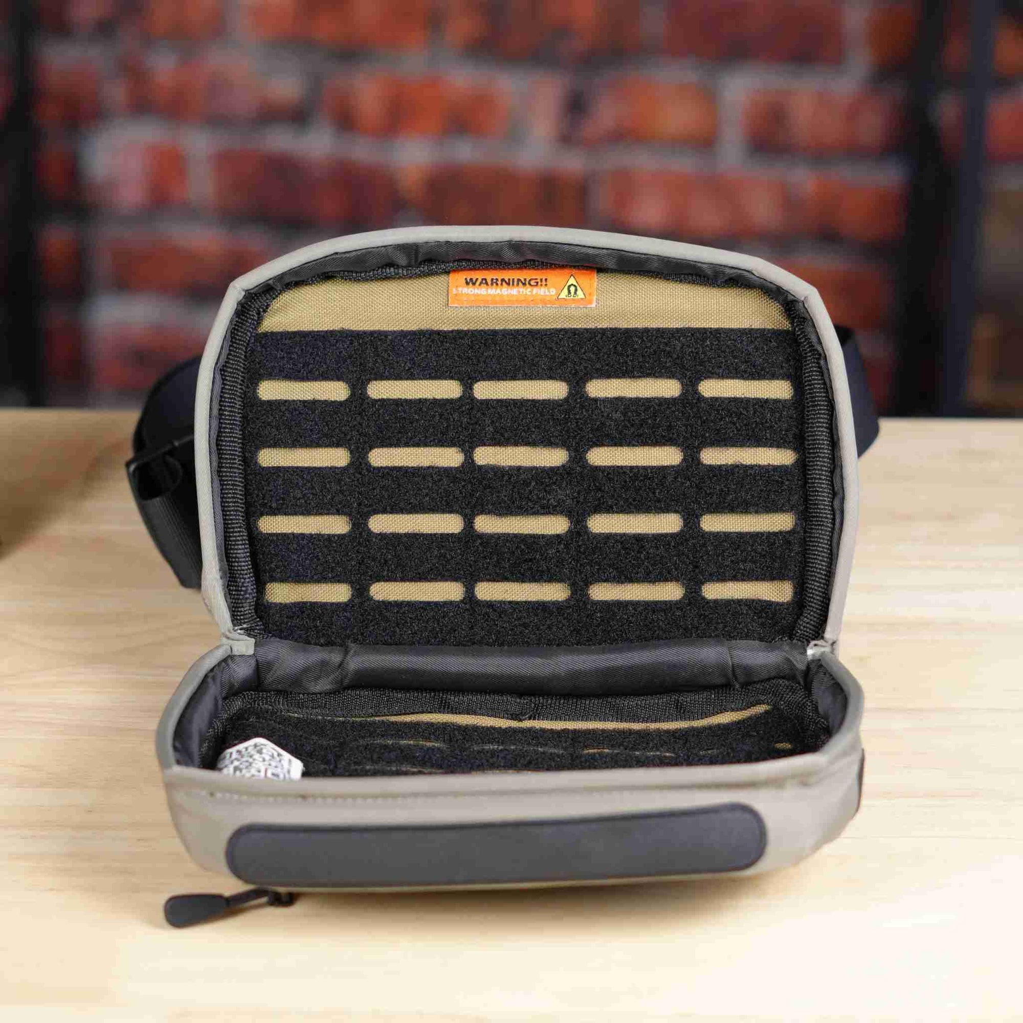 Renegade Small Slate Tan