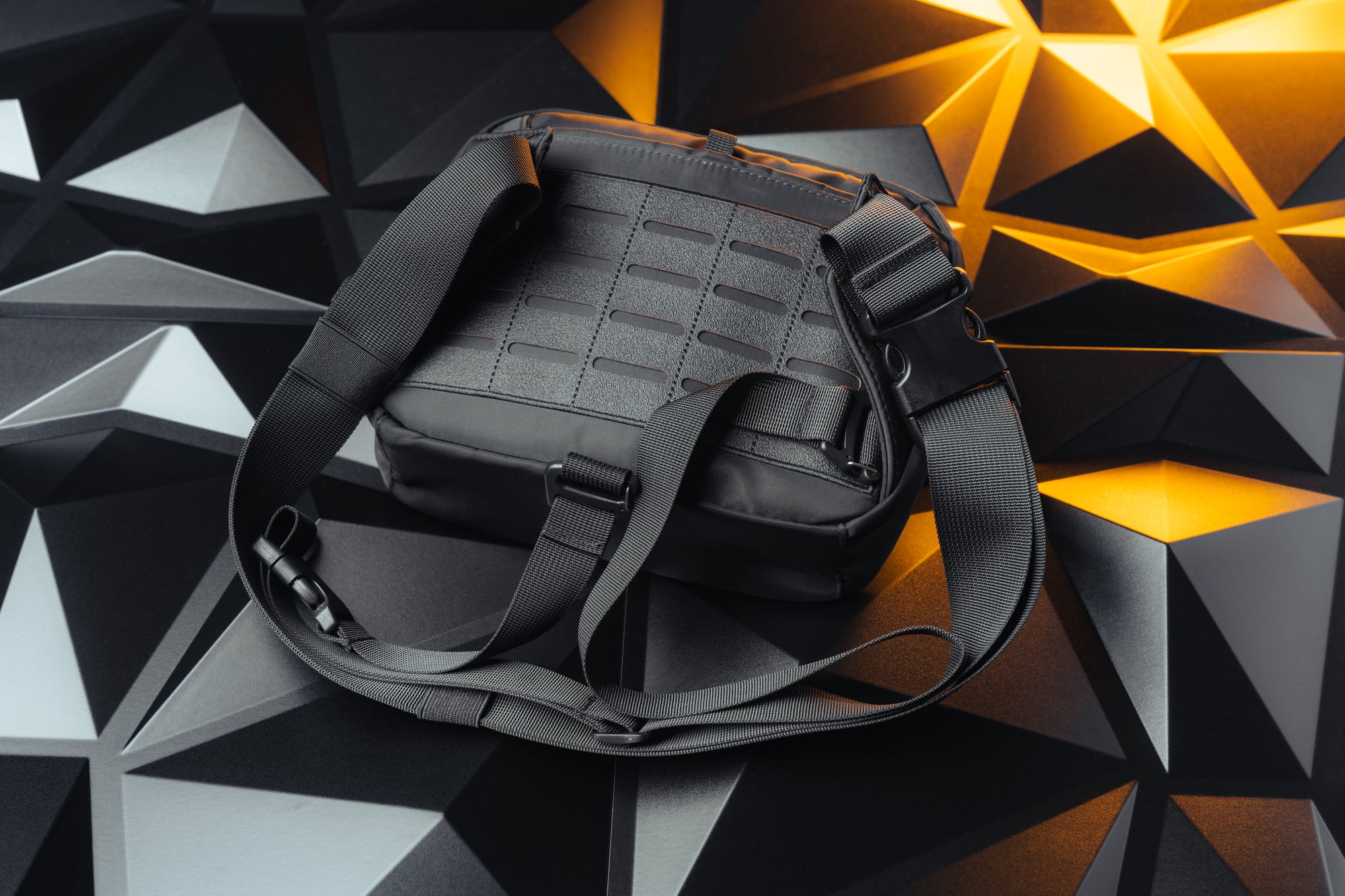 Renegade Large (Pre-Order)