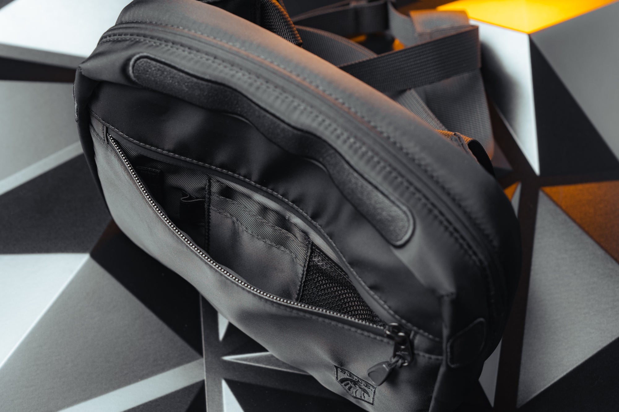 Renegade Large (Pre-Order)