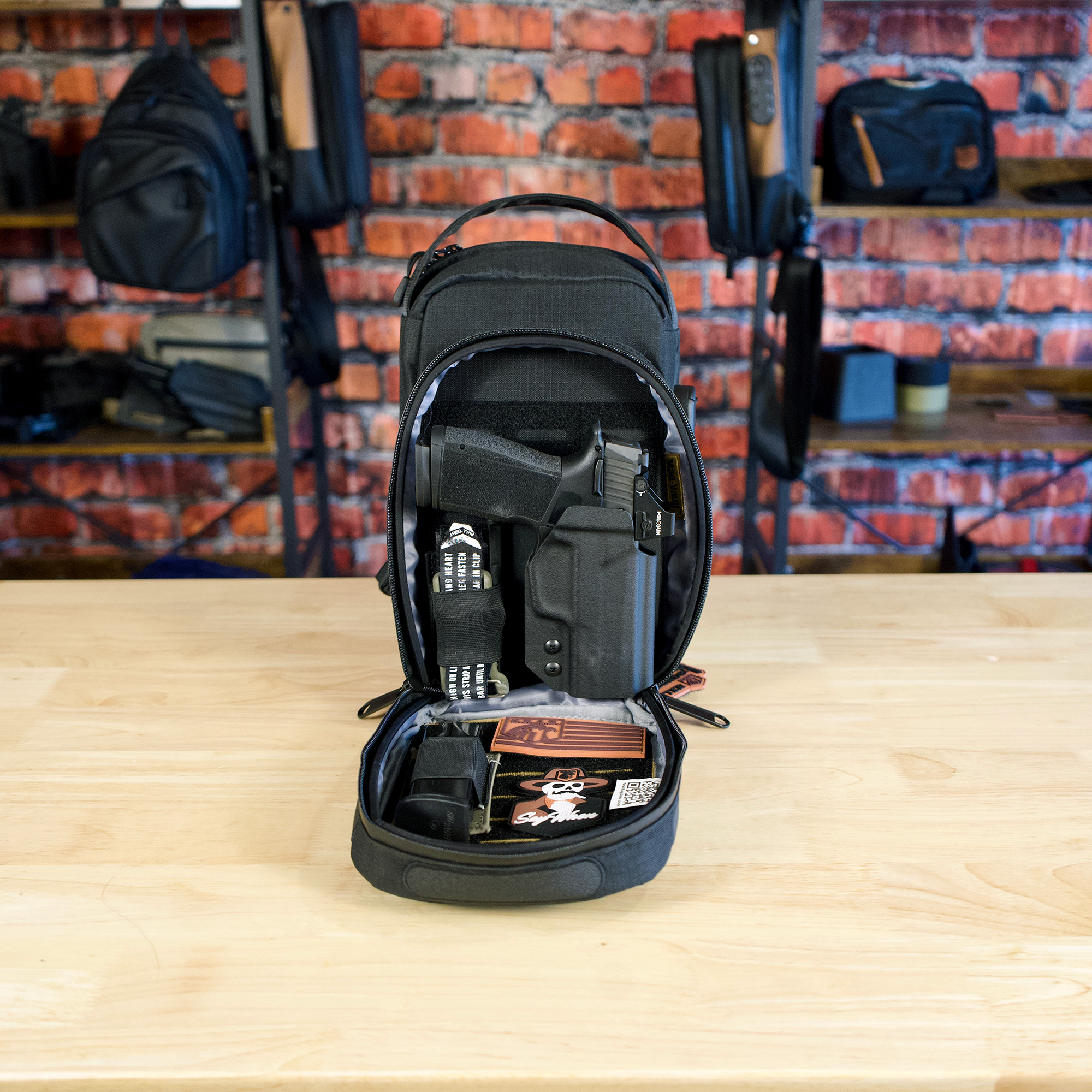 Watchman Blackout Small